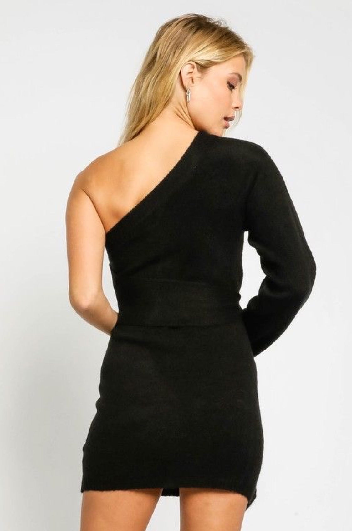 Hendrix One Shoulder Sweater Dress Large / Black Hendrix One Shoulder Sweater Dress Large / Black
